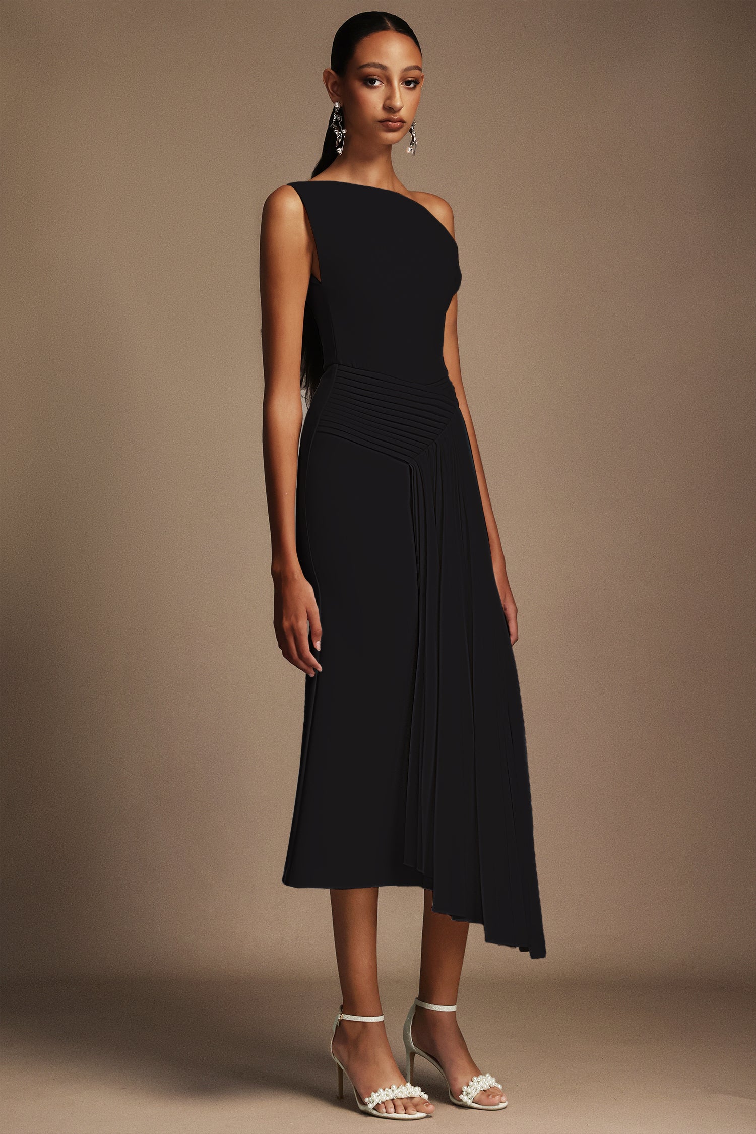 Juny Oblique Shoulder Sleeveless Folds Midi Dress