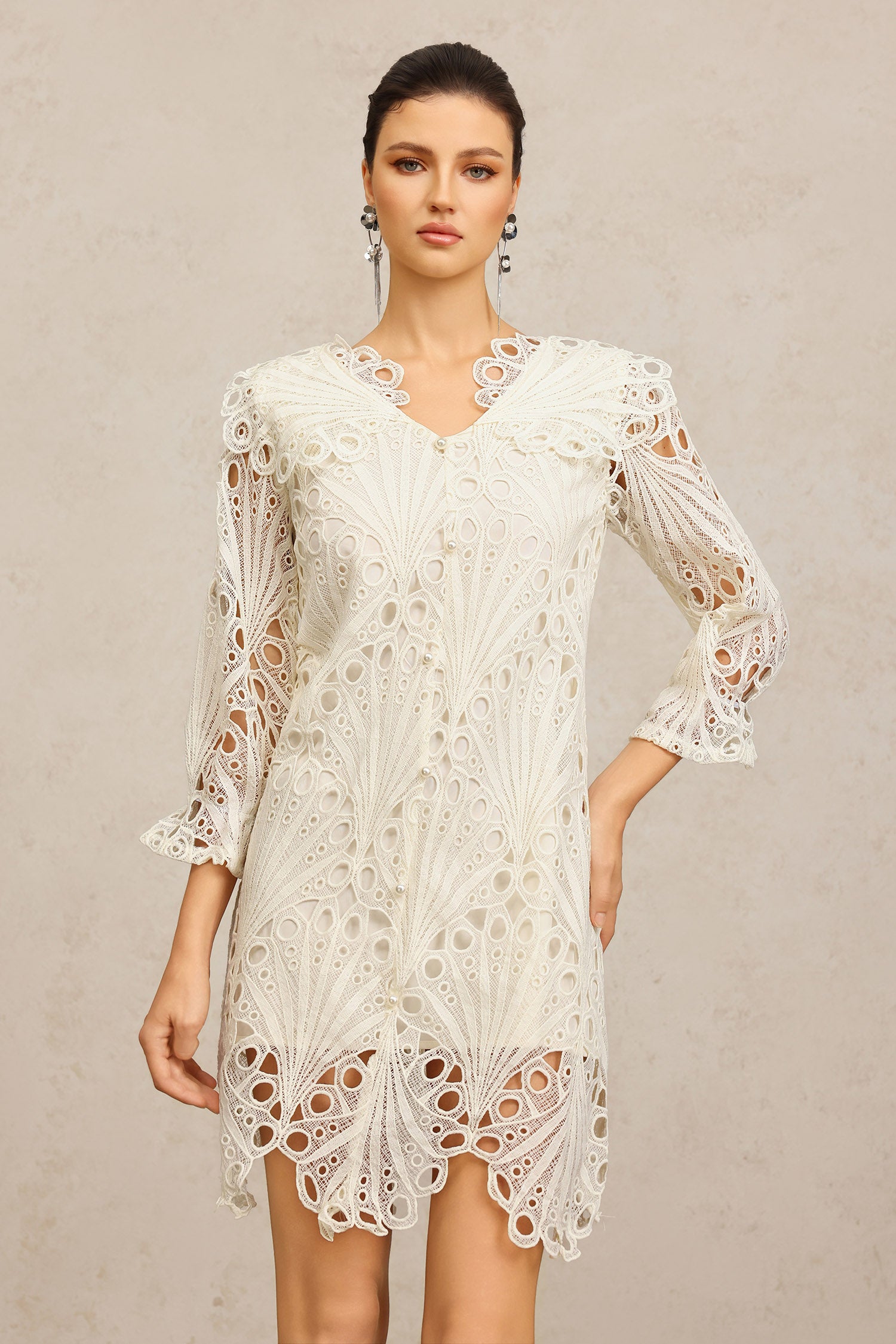 Peoph V-Neck Elbow Sleeves Lace Flowers Mini Dress