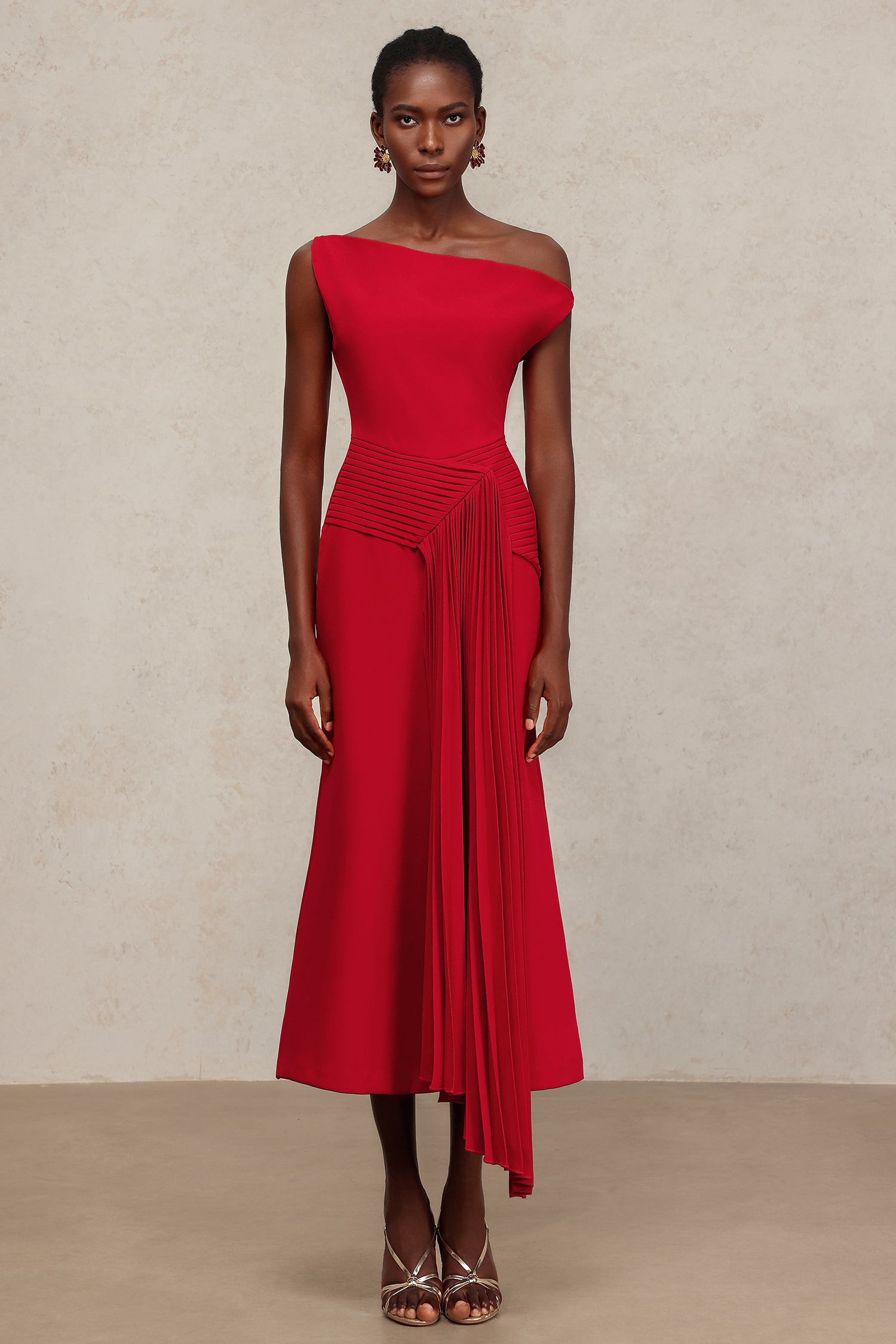 Jillian Oblique Shoulder Sleeveless Folds Midi Dress Beishi Jillian Oblique Shoulder Sleeveless Folds Midi Dress Beishi